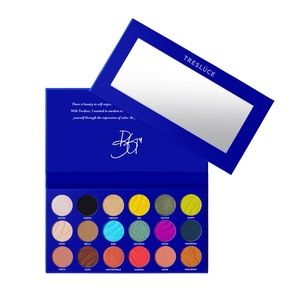 New Tresluce I Am Shadow Palette